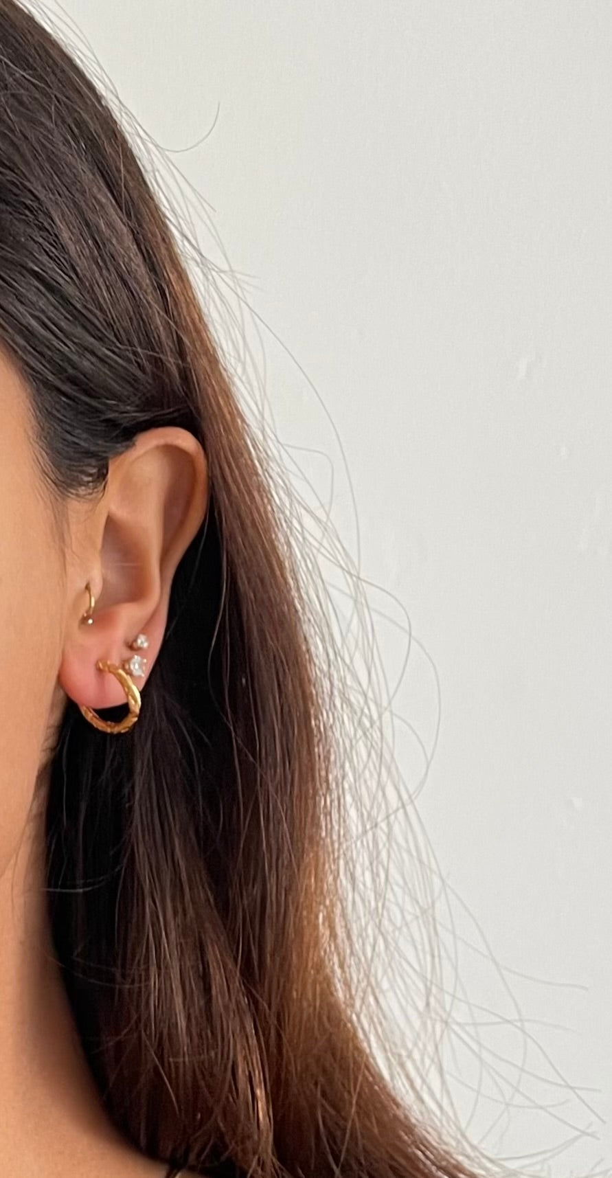 Small Twisted Effect Hoops
