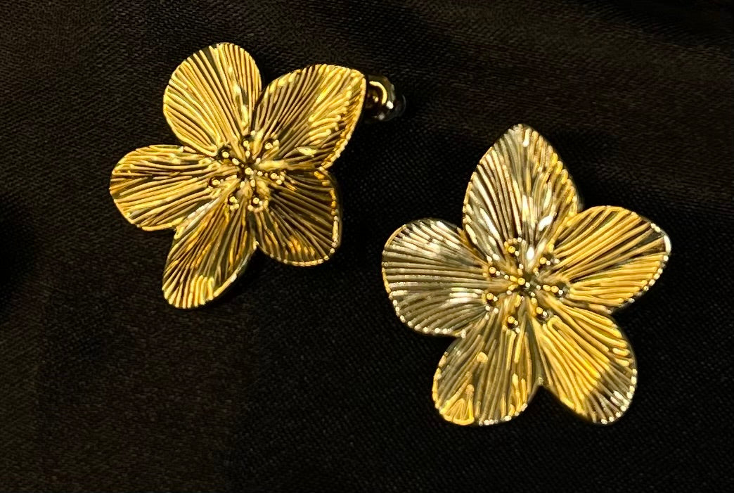 Floral earrings